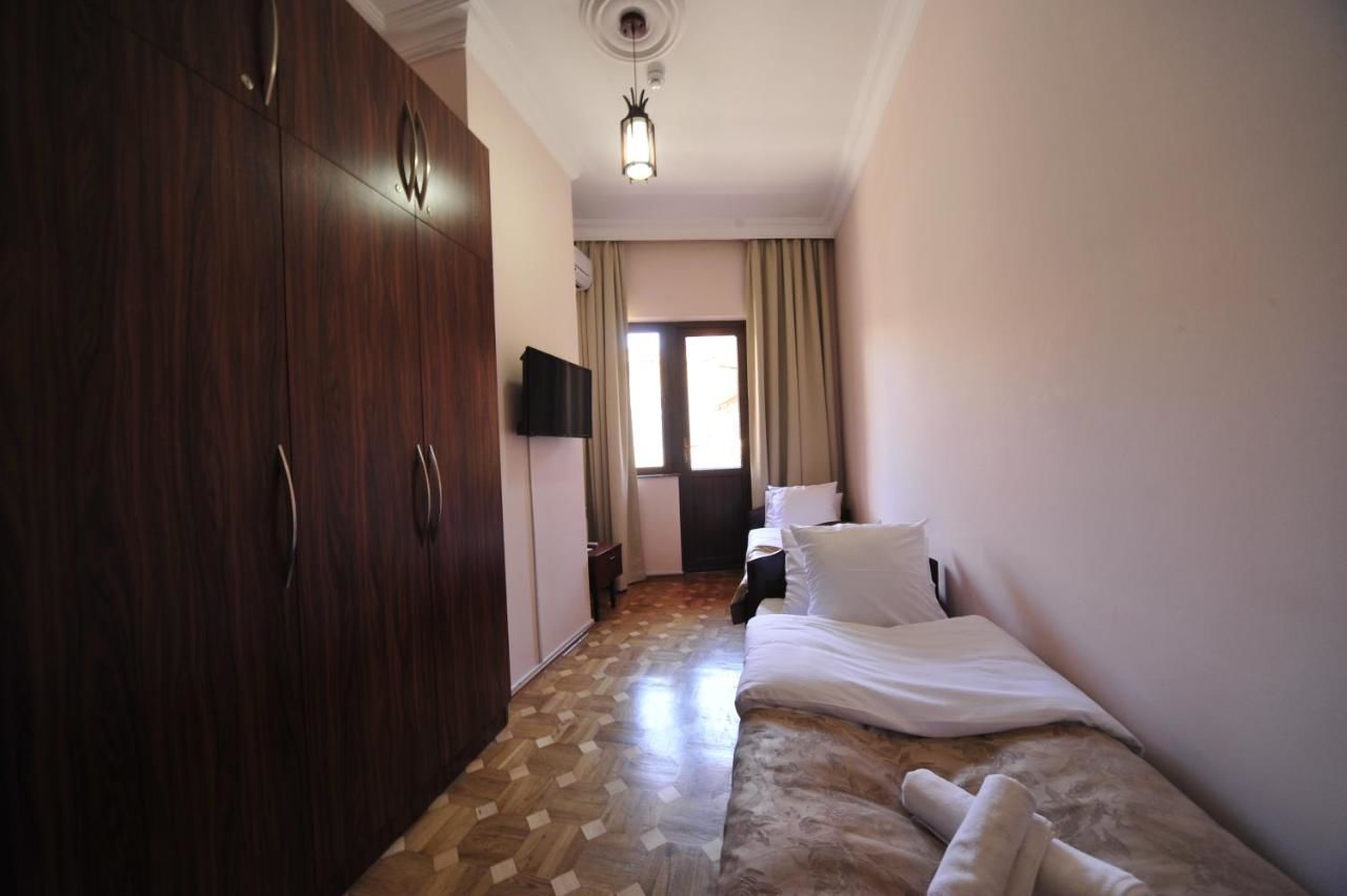 Гостевой дом Globus Hostel and Guest House Batumi Батуми
