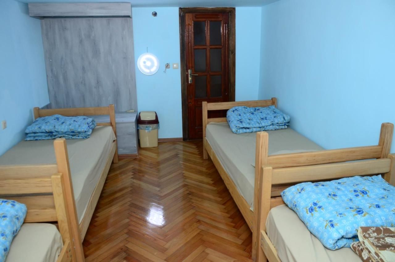 Гостевой дом Globus Hostel and Guest House Batumi Батуми-44