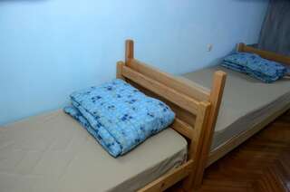 Гостевой дом Globus Hostel and Guest House Batumi Батуми Кровать в общем номере для женщин с 4 кроватями-4