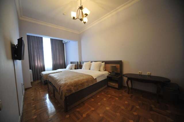 Гостевой дом Globus Hostel and Guest House Batumi Батуми-17