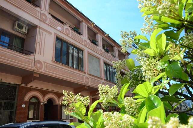 Гостевой дом Globus Hostel and Guest House Batumi Батуми-5